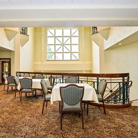Kress Inn, Ascend Hotel Collection De Pere Ngoại thất bức ảnh
