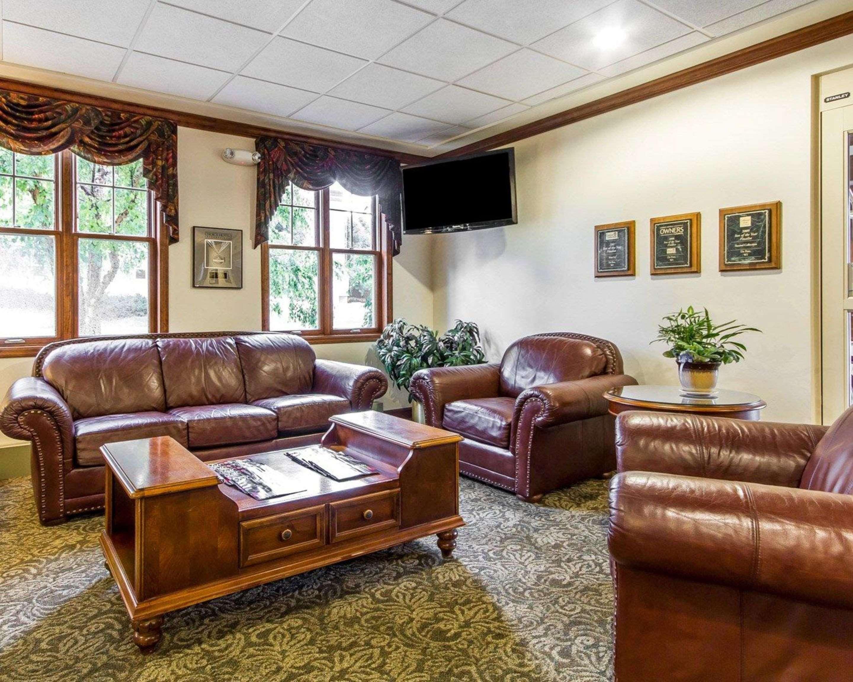 Kress Inn, Ascend Hotel Collection De Pere Ngoại thất bức ảnh