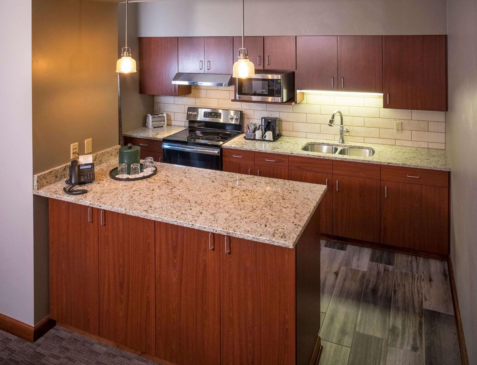 Kress Inn, Ascend Hotel Collection De Pere Ngoại thất bức ảnh